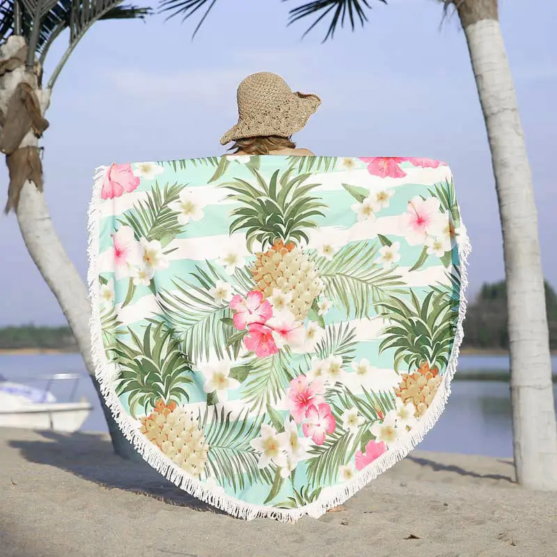 Model Display - Lefovs Round Beach Towels 36 Pineapple Round Beach Towel Pattern L3