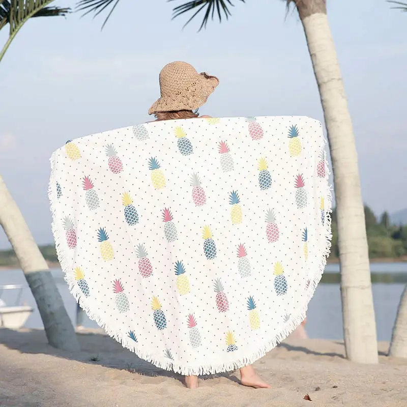 Model Display - Lefovs Round Beach Towels 44 Pineapple Round Beach Towel Pattern L7