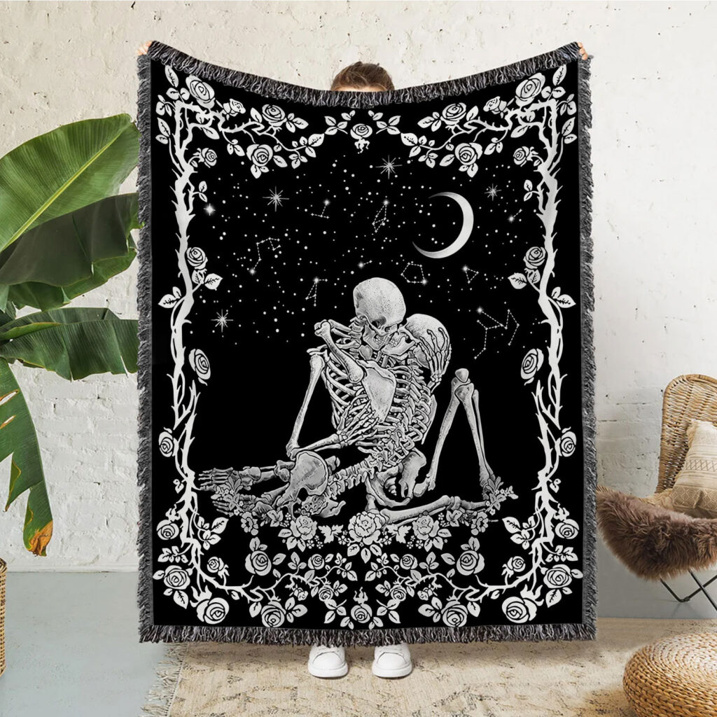 Rose Skull Pattern Flannel Throw Blanket