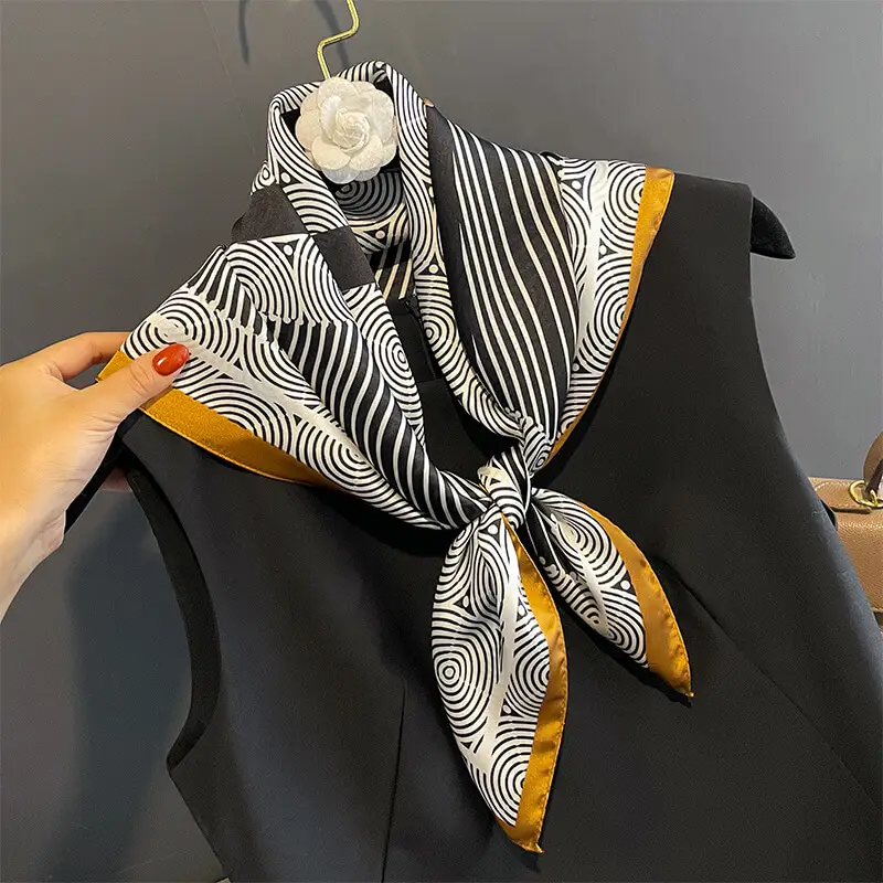 Imitatedsilk fabric Silk Scarf 70 x 70cm 134 SKU 01 黑色 2