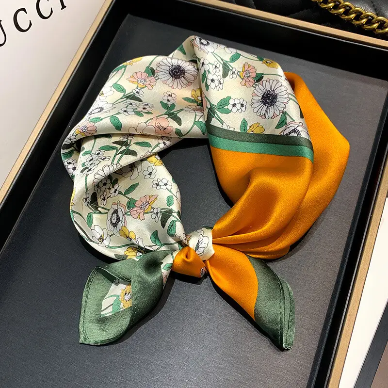 Fashionable Natural Silk Scarf 53 x 53 cm 8 SKU 04 16209 绿色