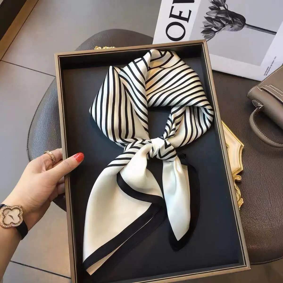 Imitatedsilk fabric Silk Scarf 70 x 70cm 121 SKU 04 30211 白色