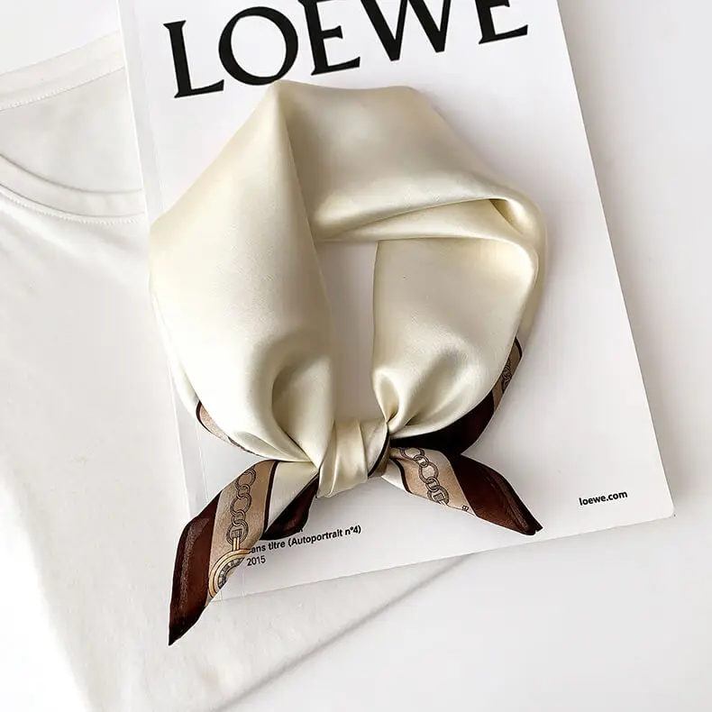 Fashionable Natural Silk Scarf 53 x 53 cm 27 SKU 13 17301 白色