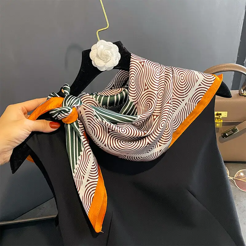 Imitatedsilk fabric Silk Scarf 70 x 70cm 30 SKU 32 30114 绿色