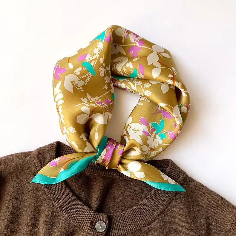 Fashionable Natural Silk Scarf 53 x 53 cm 67 SKU 33 17316 黄色