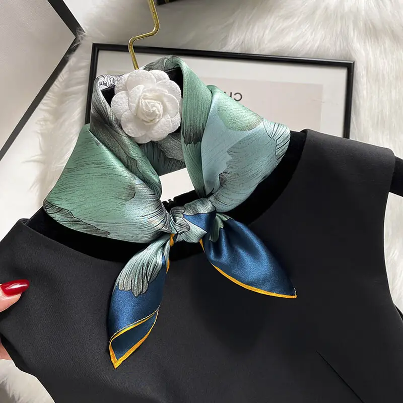 Fashionable Natural Silk Scarf 53 x 53 cm 86 SKU 43 14312 青绿