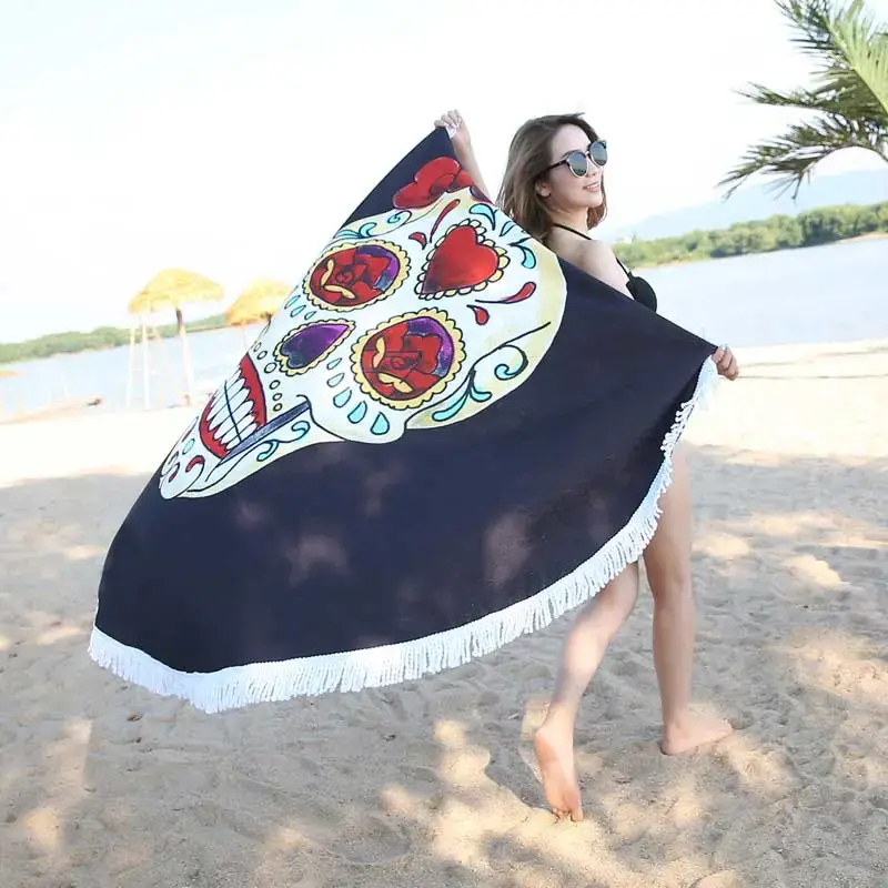 Model Display - Lefovs Round Beach Towels 4 Skull Round Beach Towel 1