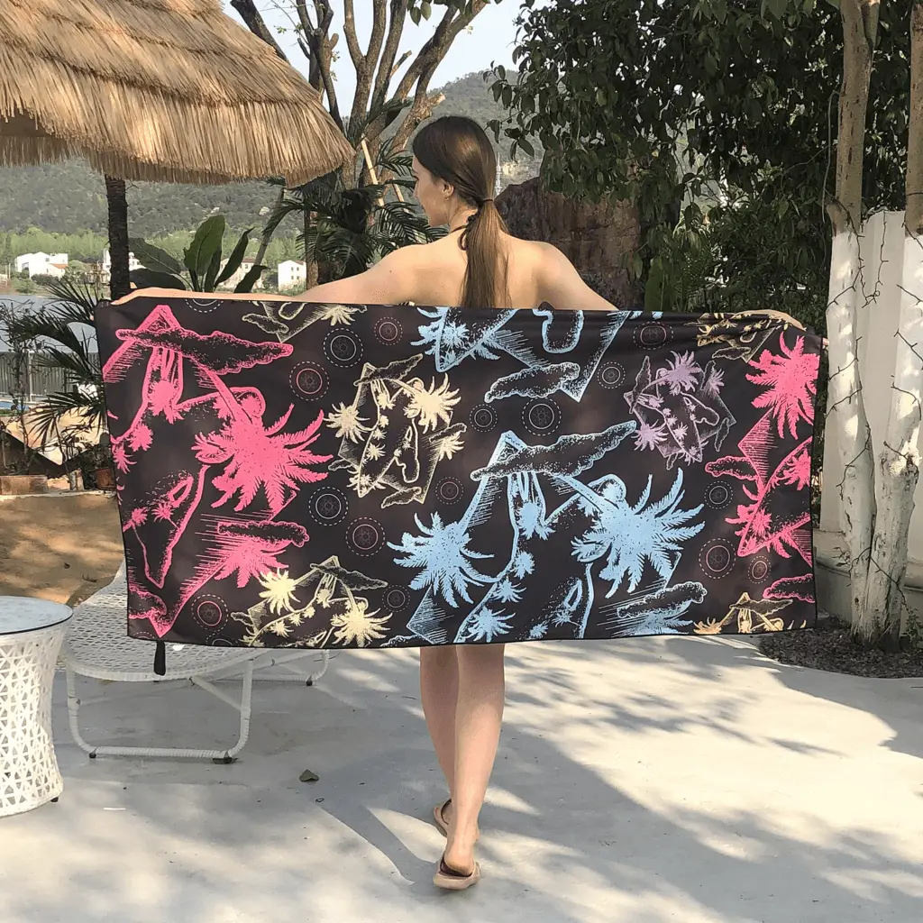 Lefovs Sandless Suede Beach Towel Photos 18 lefovs suede beach towel 12