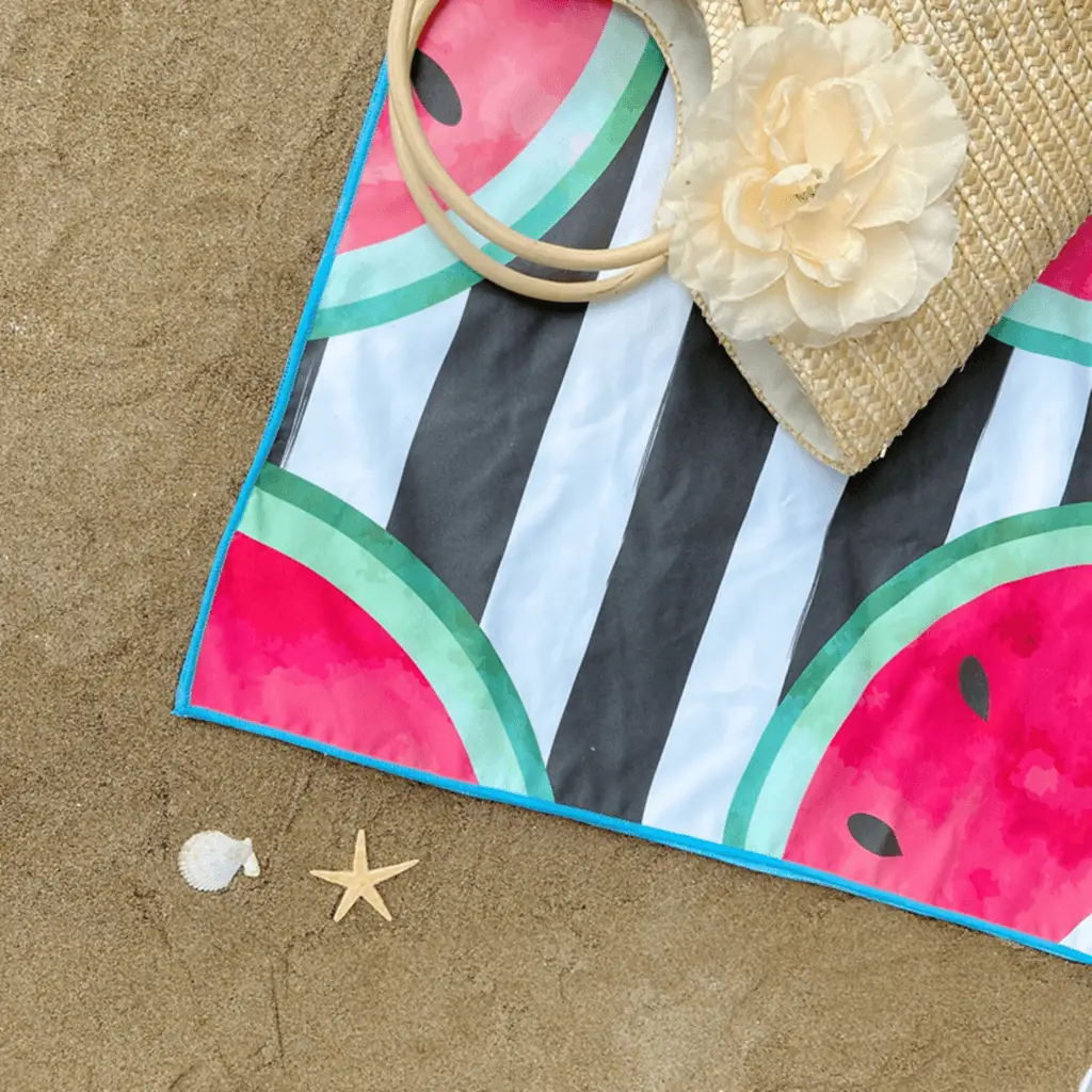 Lefovs Sandless Suede Beach Towel Photos 35 lefovs suede beach towel 30