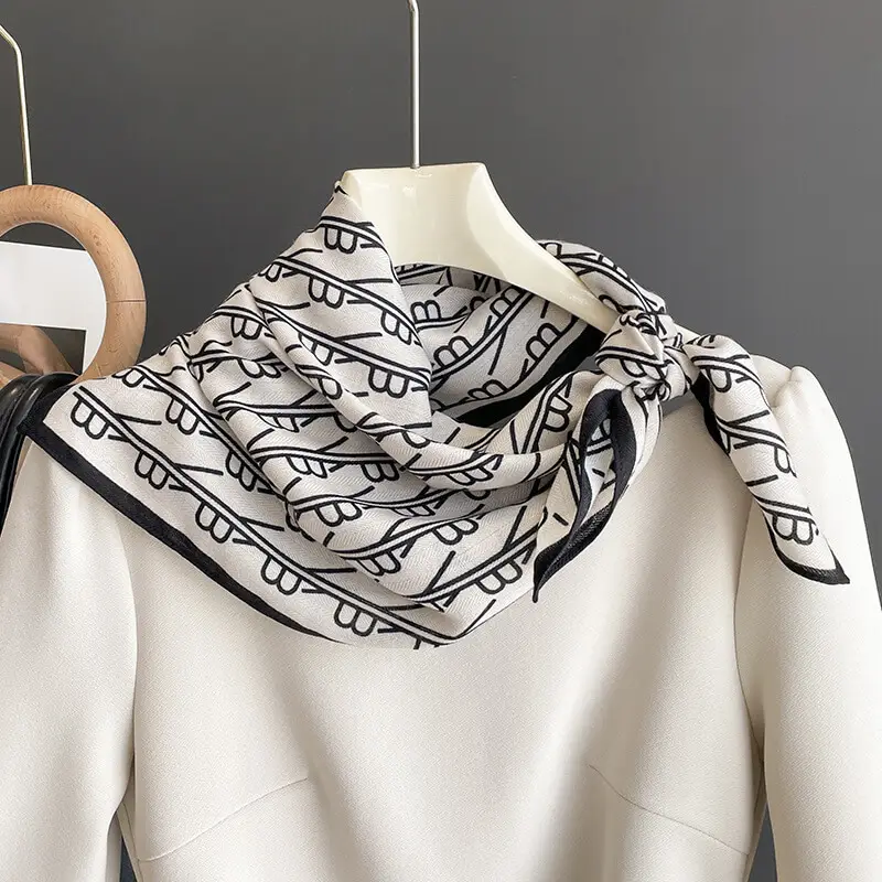 High-end Imitating Cashmere Scarf 70 x 70cm 15 主图 01 4 1