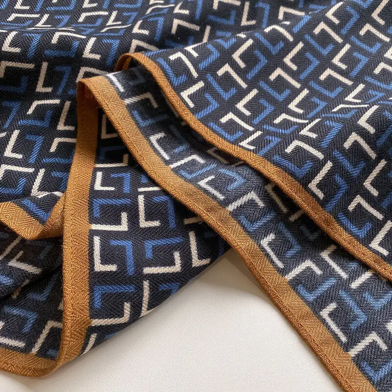 High-end Imitating Cashmere Scarf 70 x 70cm 20 主图 03 1