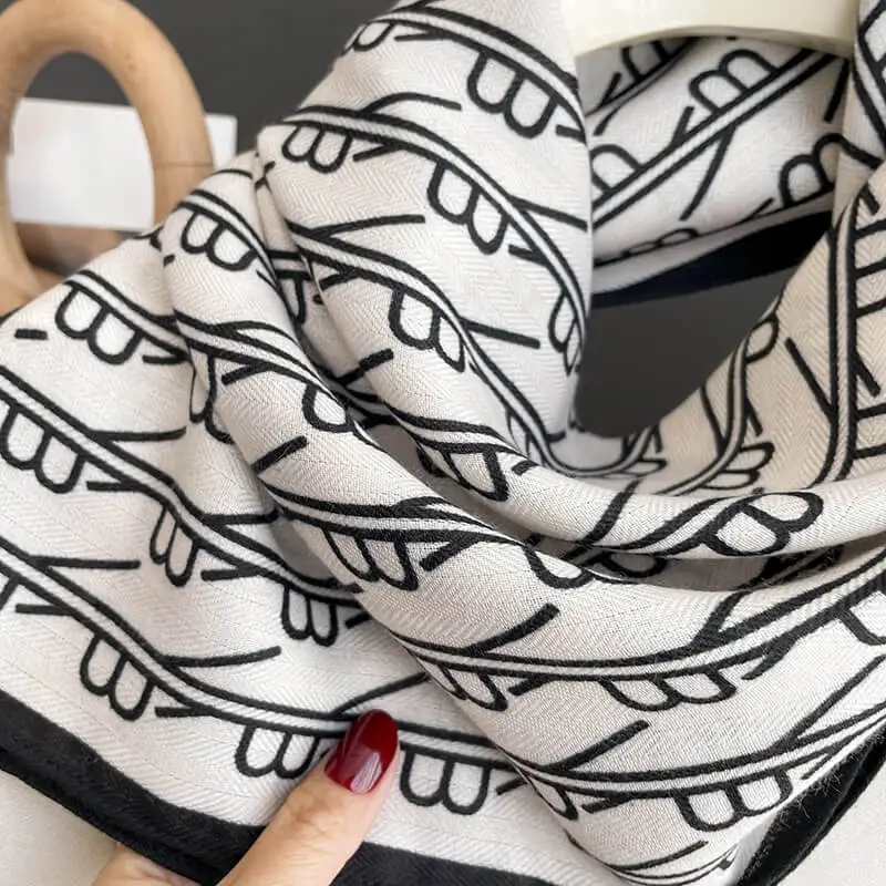 High-end Imitating Cashmere Scarf 70 x 70cm 23 主图 03 4 1